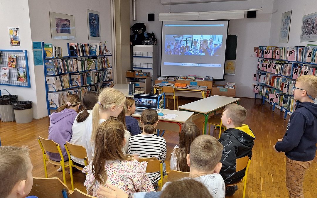 Video srečanje z učenci iz Nemčije na temo terapevtskih psov v šoli